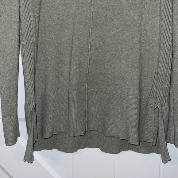 Staccato LS Knit Top - Picture 3 of 8